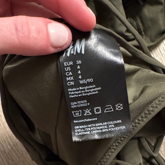 H&M- Olive Green Women's Swimwear Set- top size 6- bottom size 4 - Picture 4 of 5